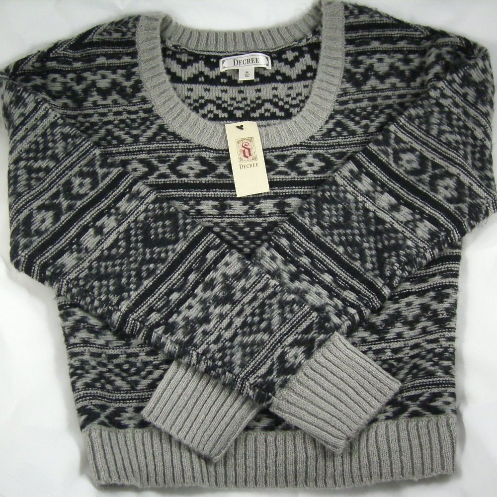 Decree Black & Grey Cropped Long Sleeve Sweater